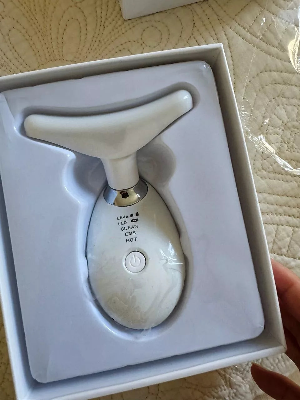 DermaGlow-Massageador Facial Rejuvenescedor  Anti-Rugas